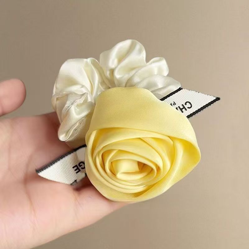 Satin Rose Flower Hair Scrunch - Ribbon Wired Satin recension och pris