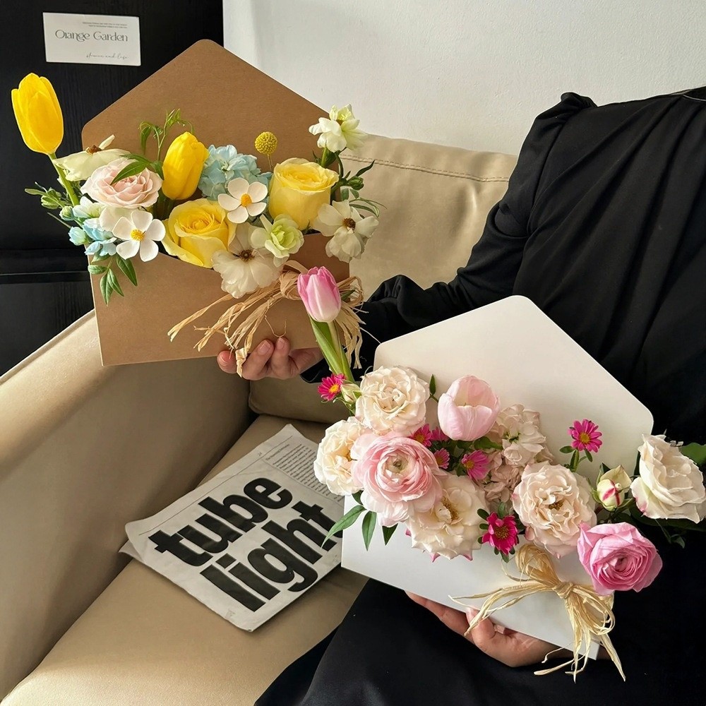 Envelope Shaped Cardboard Flow - Florist Supply Paper recension och pris